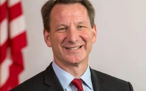 美国FDA代理局长揭晓！美国国家癌症研究所所长Norman Sharpless医学博士出任