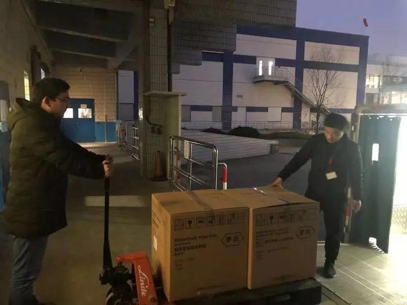 罗氏捐赠总额超过430万元现金和物资，助力中国抗击病毒之战！