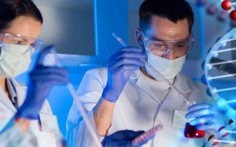 Cell重磅 | 中国学者多单位合作，首次系统揭示肺腺癌分子全景图谱