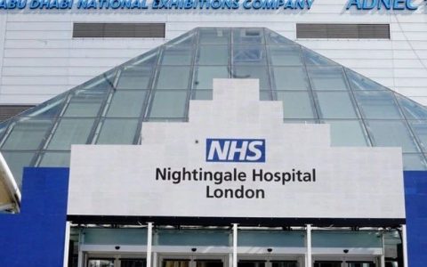 英国重启方舱医院！变异毒株能在各年龄段中快速传播 伦敦3家医院ICU病房“满员”