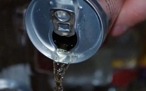 无糖功能饮料比奶茶、可乐更健康？这两项研究告诉你答案