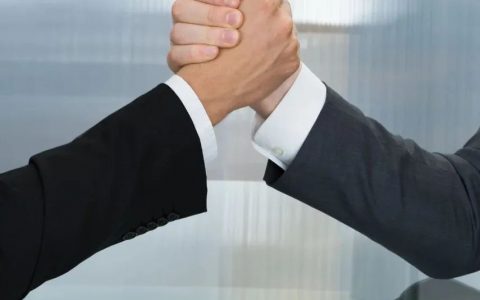 36亿英镑！这家biotech或遭GSK/BMS/罗氏争抢