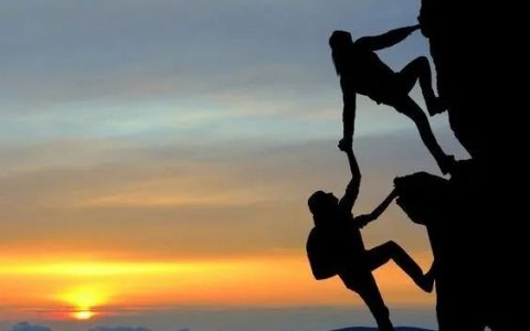 福布斯富豪榜：孙飘扬家族跌落前十，钟睒睒新首富...