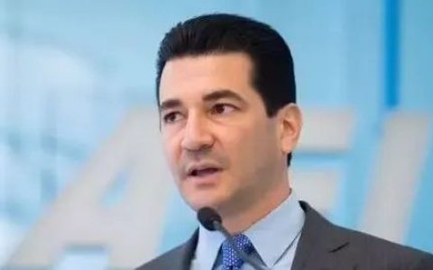 前FDA明星局长Scott Gottlieb批评美国医保CMS缺乏专业知识 渤健Aduhelm争执又出新剧情